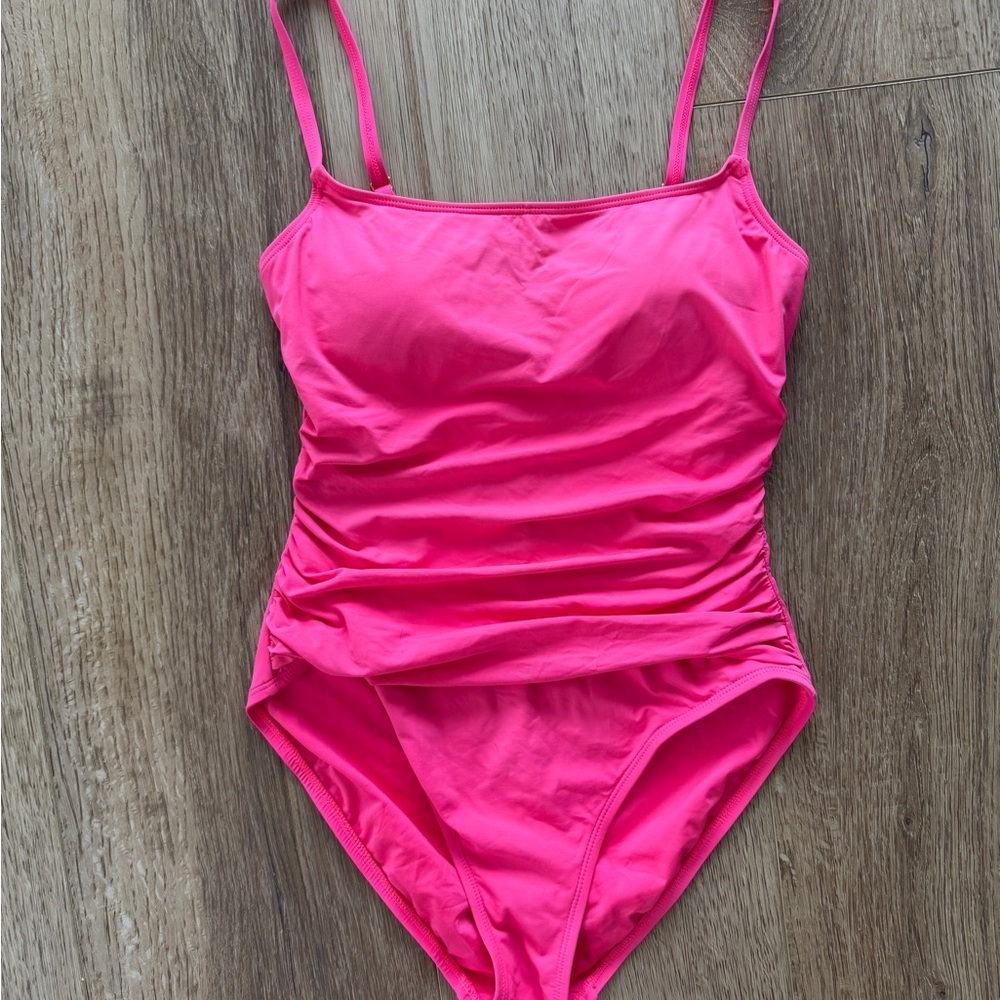 La Blanca island goddess women’s size 8 medium hot pink One-Piece Swimsuit
